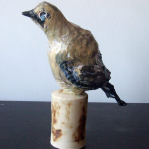 sojka ptica skulptura